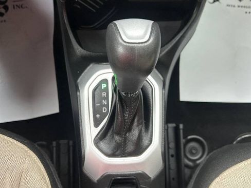 Used 2015 Jeep Renegade Sport w/ Power & Air Group image 22