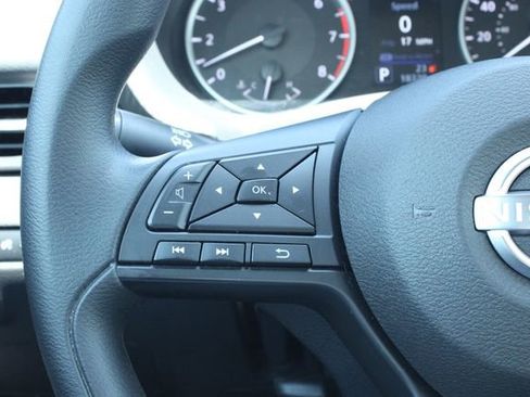 Used 2024 Nissan Sentra S FWD image 23