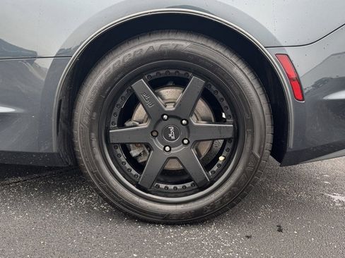 Used 2019 Chevrolet Camaro LT image 28