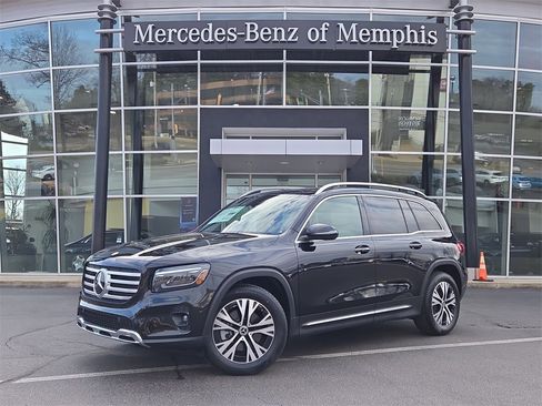 New 2025 Mercedes-Benz GLB 250 4MATIC image 1