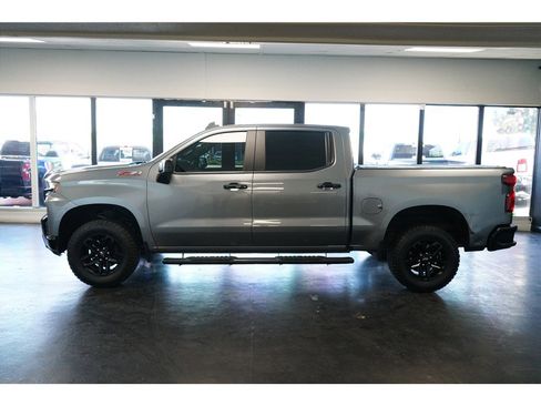 Used 2020 Chevrolet Silverado 1500 LT Trail Boss image 4