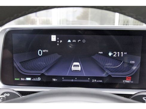 Used 2024 Hyundai Ioniq 6 Limited image 18