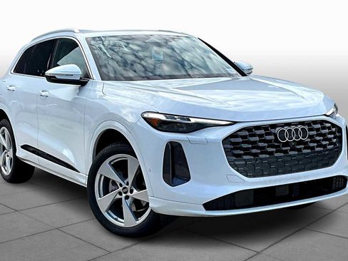 Used 2025 Audi Q5 Prestige image 2