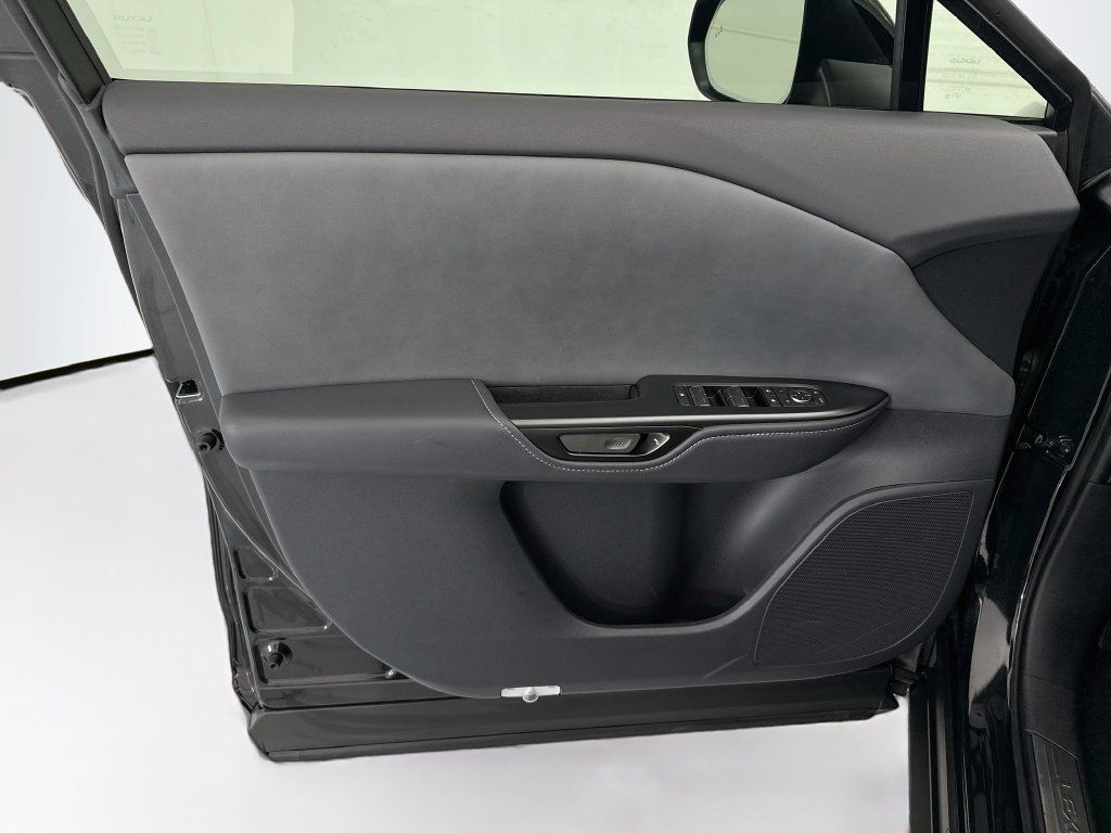 Used 2026 Lexus RZ 350e 2WD w/ Accessory Package (Z1) image 23