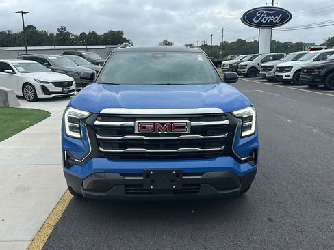 Used 2025 GMC Terrain Elevation w/ Elevation Premium Package AWD/4WD image 2