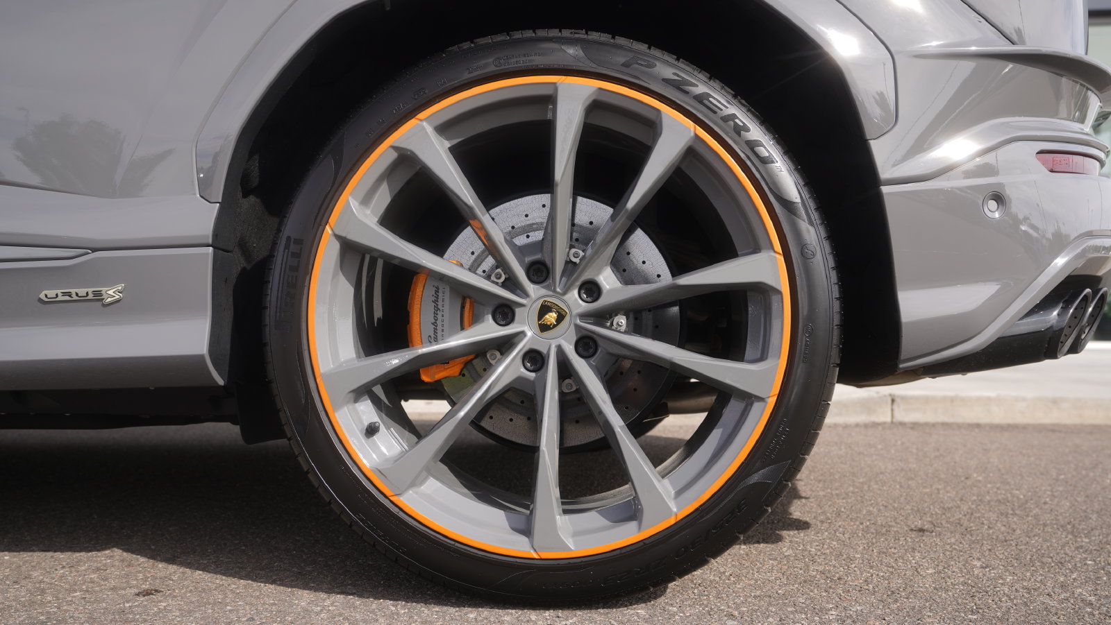 Used 2024 Lamborghini Urus S AWD/4WD image 7