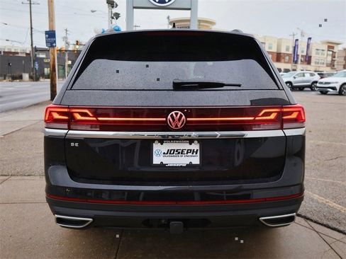 New 2026 Volkswagen Atlas SE FWD image 4