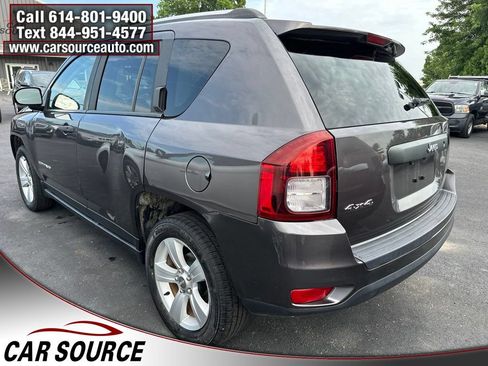 Used 2017 Jeep Compass Sport AWD/4WD image 2