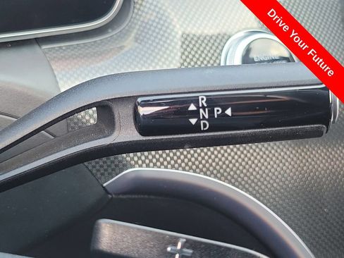 Used 2023 Mercedes-Benz C 300 Sedan image 12