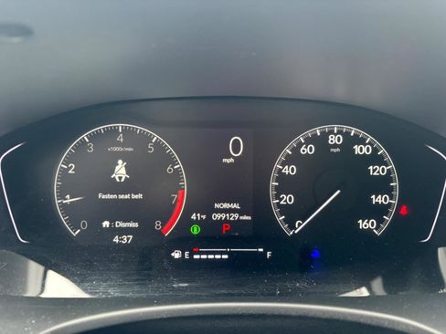 Used 2023 Honda Civic Sport image 2