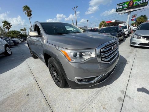 Used 2019 GMC Acadia SLT FWD image 3