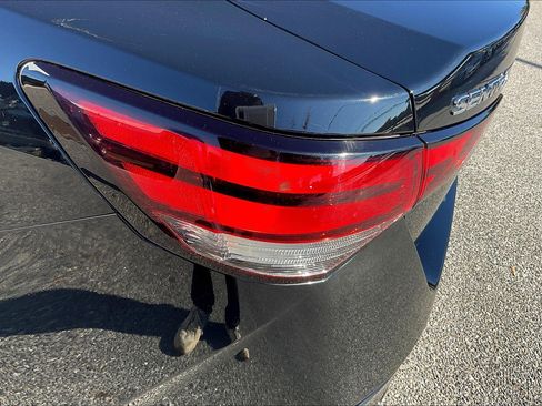 Used 2023 Nissan Sentra SV FWD image 33