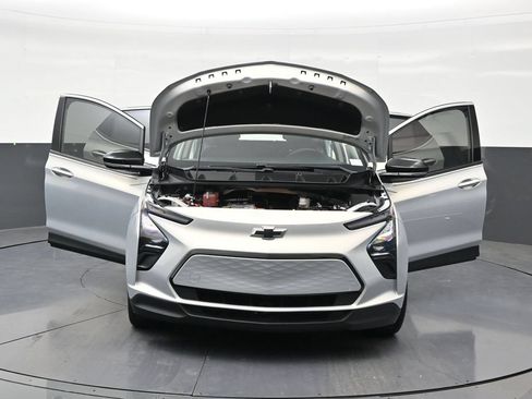 Used 2023 Chevrolet Bolt LT FWD image 32