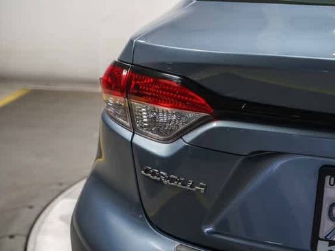 Certified 2021 Toyota Corolla LE image 12