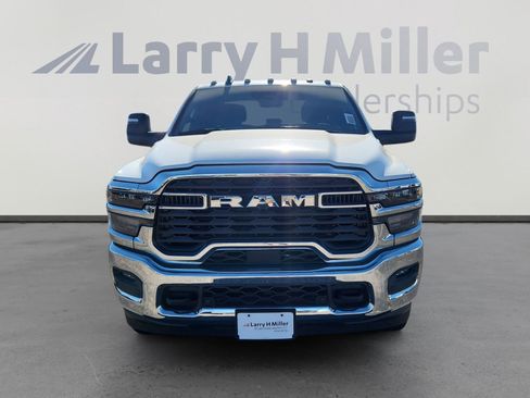 New 2025 RAM 3500 Tradesman w/ Chrome Appearance Group image 9