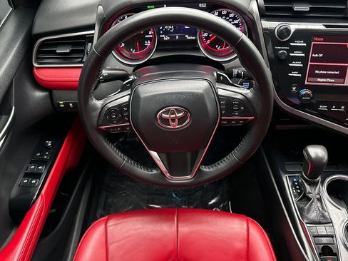 Used 2019 Toyota Camry XSE w/ Navigation Package image 14