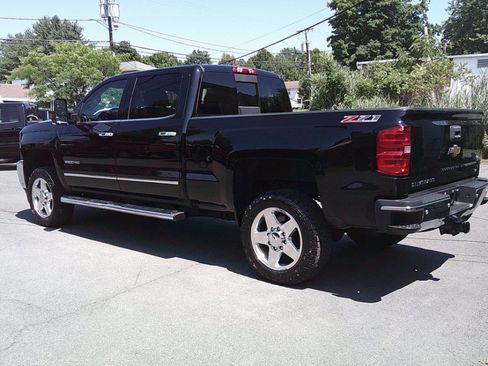 Used 2015 Chevrolet Silverado 2500 LTZ w/ LTZ Plus Package AWD/4WD image 7