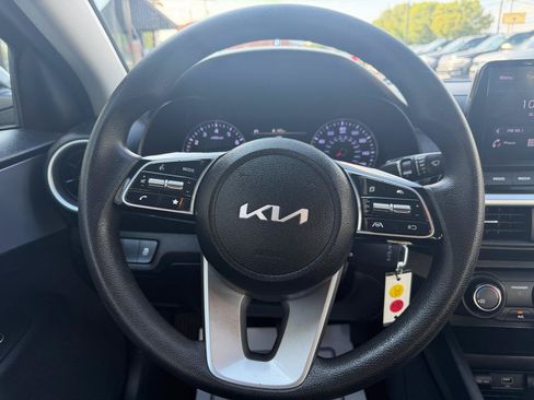 Used 2024 Kia Forte LXS FWD image 15
