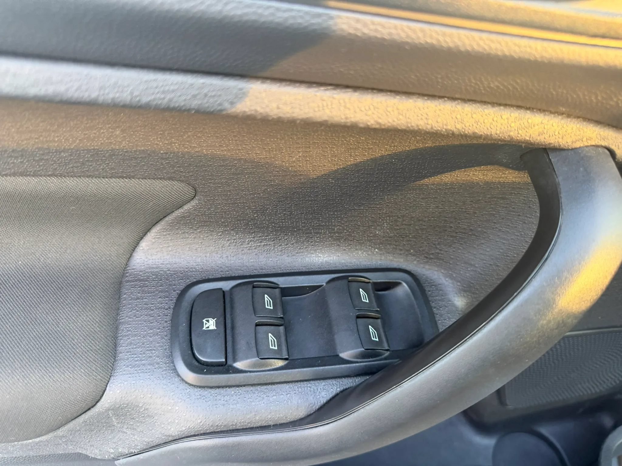 Used 2016 Ford Fiesta ST FWD image 13