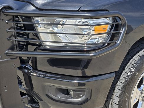 Used 2022 RAM 1500 Big Horn AWD/4WD image 10
