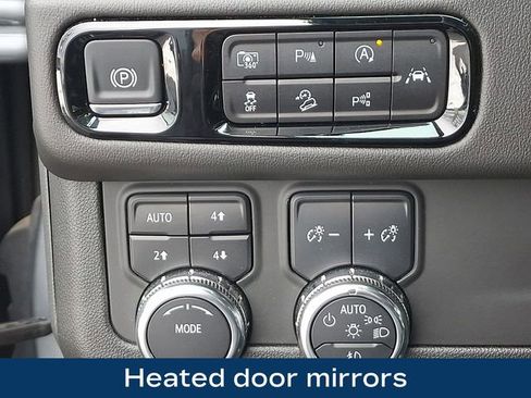 Used 2025 GMC Yukon XL AT4 w/ LPO, Get Active Package image 27