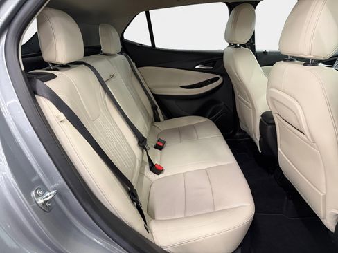 Used 2024 Buick Encore GX Avenir image 11