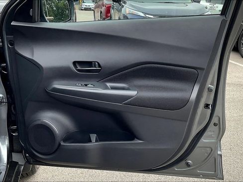 New 2025 Nissan Kicks Play S image 24