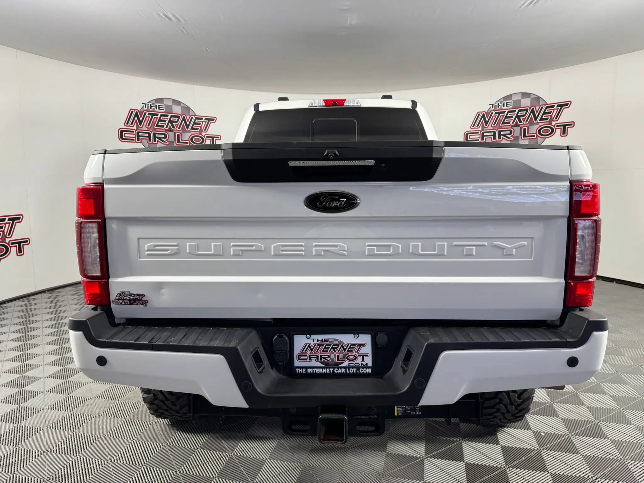 Used 2022 Ford F350 Lariat w/ Black Appearance Package AWD/4WD image 6