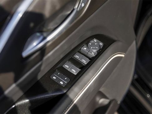 Certified 2024 Cadillac Escalade Luxury image 24