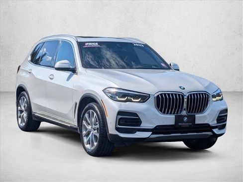 Used 2023 BMW X5 xDrive40i image 3