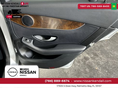 Used 2018 Mercedes-Benz GLC 300 4MATIC w/ Premium Package image 35