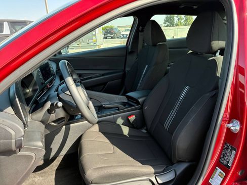 Used 2026 Hyundai Elantra Sport FWD image 25