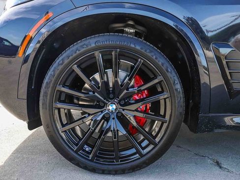 Used 2026 BMW X5 sDrive40i w/ M Sport Package image 12