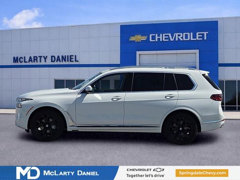 Used 2026 BMW X7 xDrive40i AWD/4WD image 3