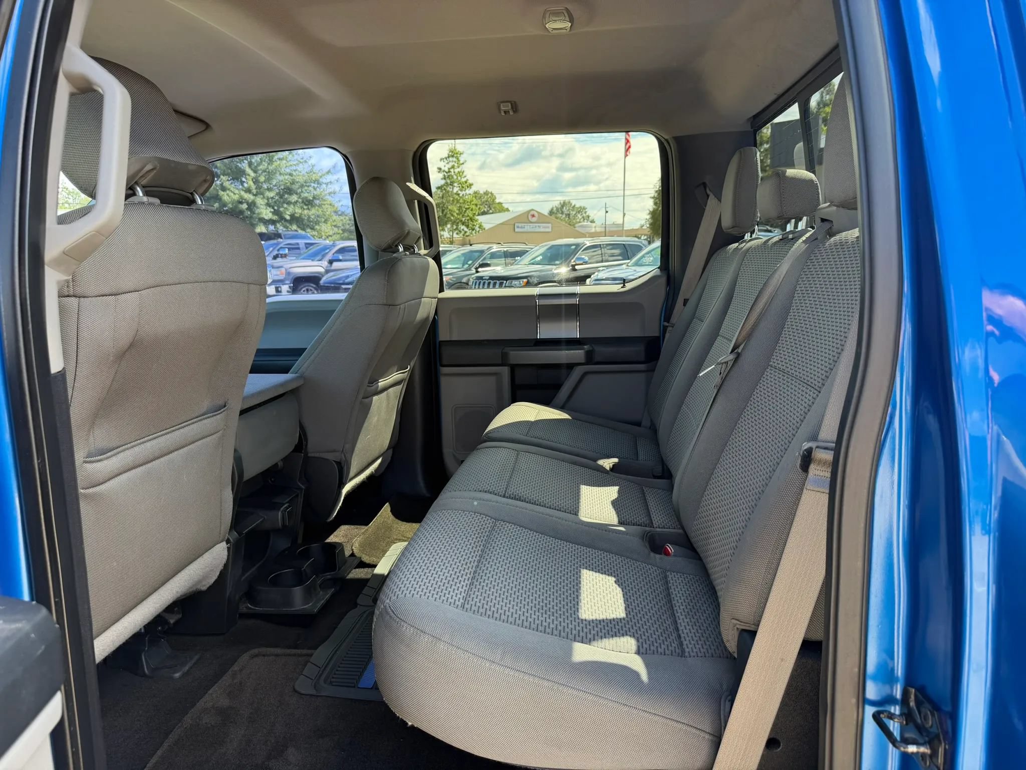 Used 2015 Ford F150 XLT w/ Equipment Group 302A Luxury RWD image 16