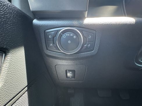 Used 2016 Ford F150 XLT w/ Equipment Group 302A Luxury AWD/4WD image 17