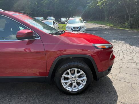 Used 2014 Jeep Cherokee Latitude w/ Comfort/Convenience Group AWD/4WD image 12
