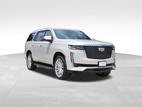 Used 2021 Cadillac Escalade Premium Luxury w/ LPO, Illumination Package RWD image 1