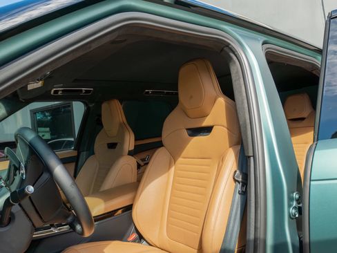 Used 2025 Land Rover Range Rover Sport SV Edition Two image 45