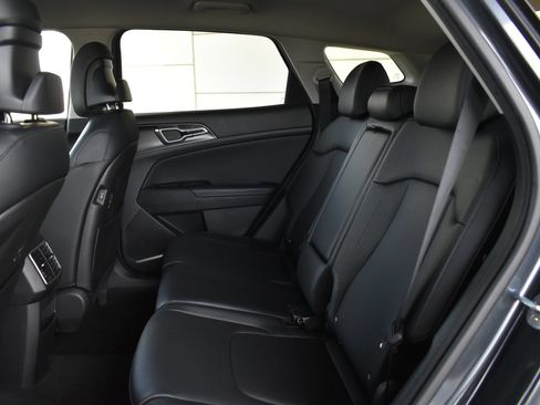 Used 2023 Kia Sportage EX FWD image 17