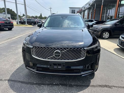 Used 2025 Volvo XC90 B6 Plus AWD/4WD image 7