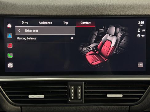 Used 2023 Porsche Cayenne Coupe image 29