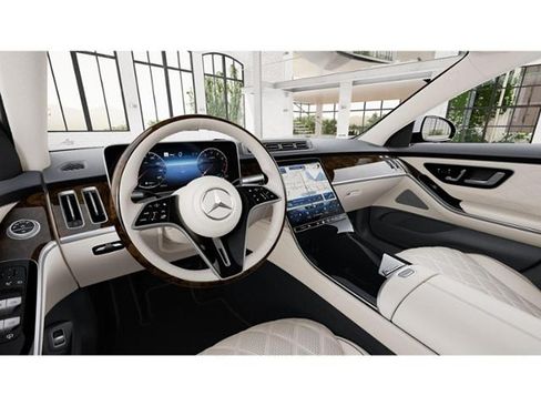Certified 2026 Mercedes-Benz S 580 4MATIC Sedan image 3