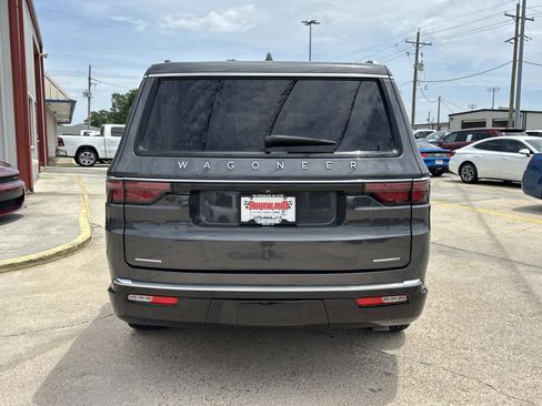 Used 2022 Jeep Wagoneer Series III w/ Premium Group I image 6
