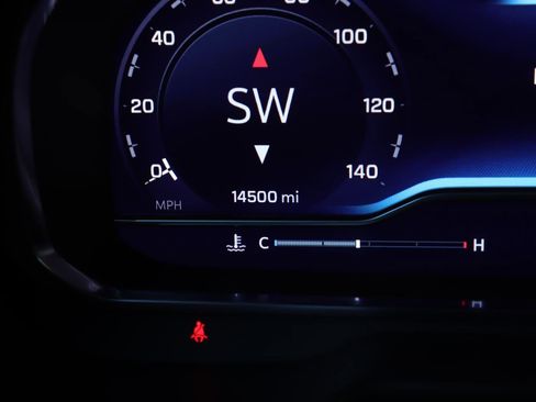 Used 2024 Chevrolet Tahoe High Country image 35