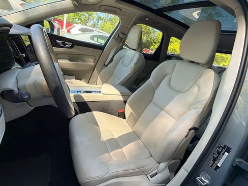 Used 2023 Volvo XC60 B5 Plus w/ Climate Package image 25