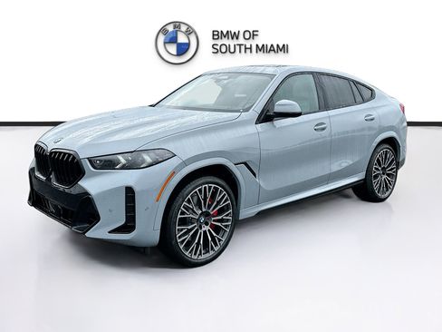 Used 2026 BMW X6 xDrive40i w/ Premium Package AWD/4WD image 3