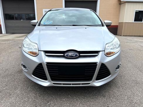 Used 2012 Ford Focus SE image 2