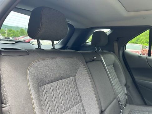 Used 2023 Chevrolet Equinox LT AWD/4WD image 14