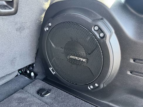 Used 2024 Jeep Wrangler Unlimited Sahara w/ Technology Group AWD/4WD image 20